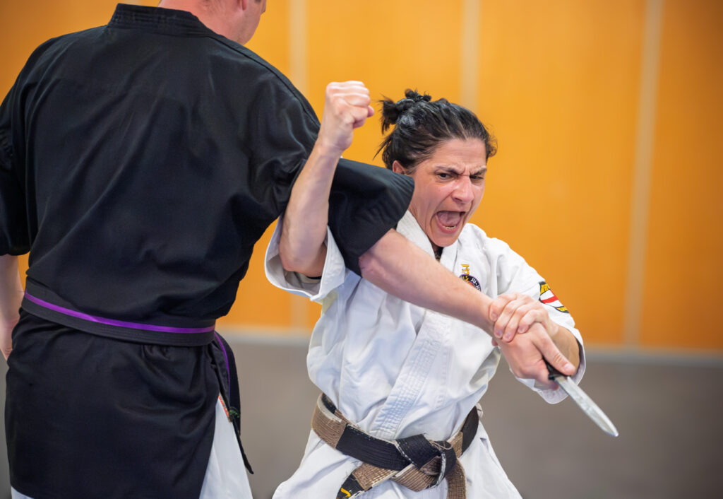 WOMEN'S SELF DEFENCE